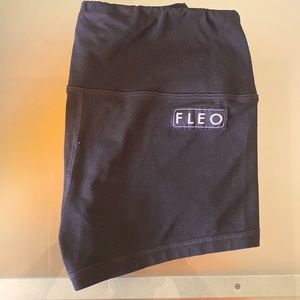 Medium Fleo workout shorts